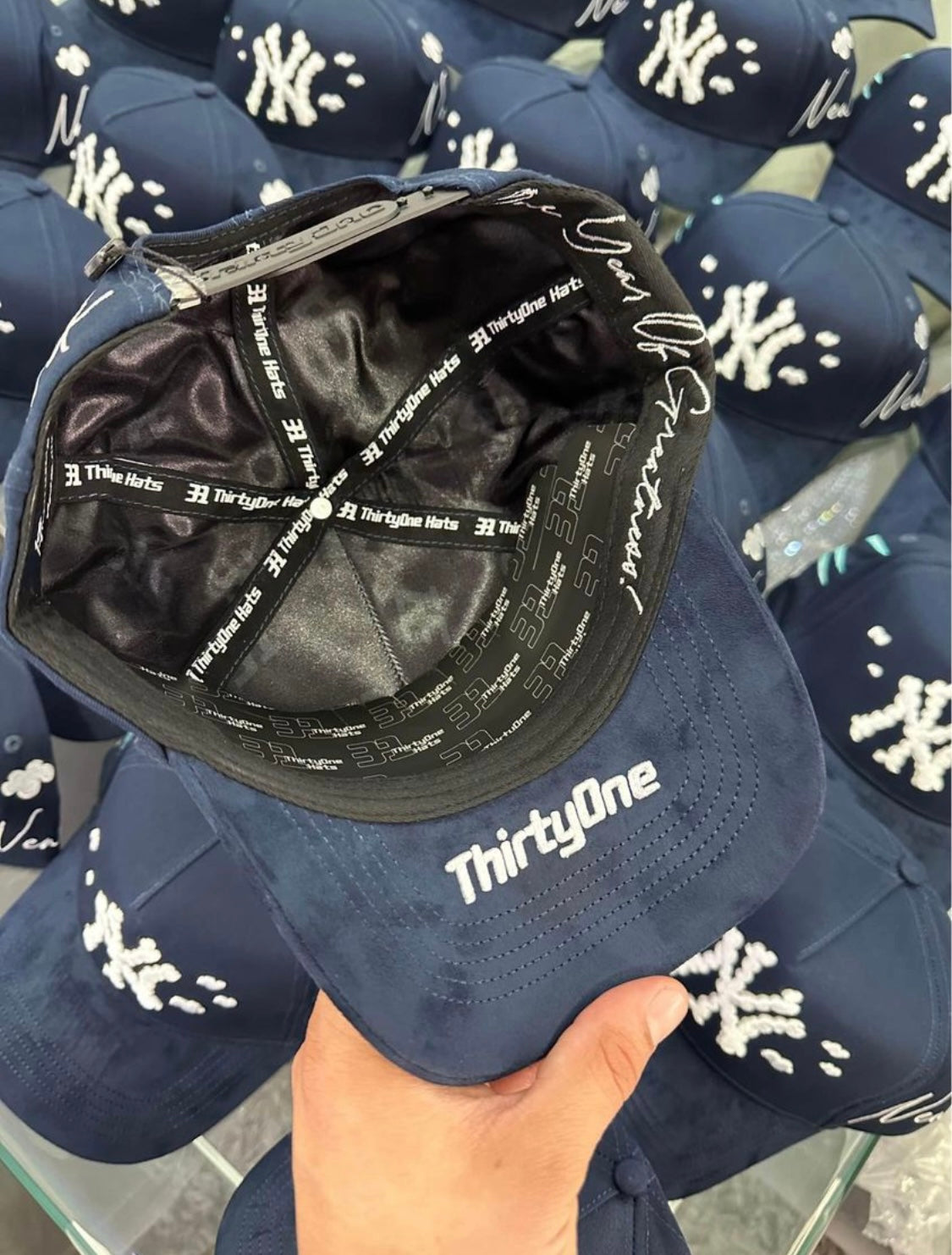 31 HATS - NY CLOUD